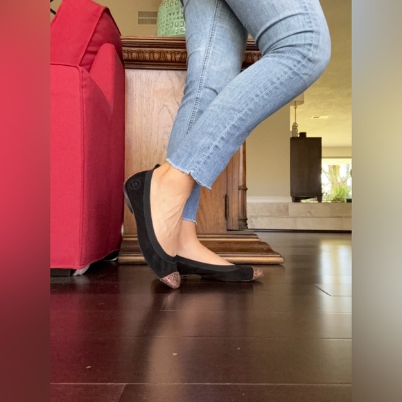 Chanel Limited Edition Glitter Ballet Flats - Picture 4 of 17